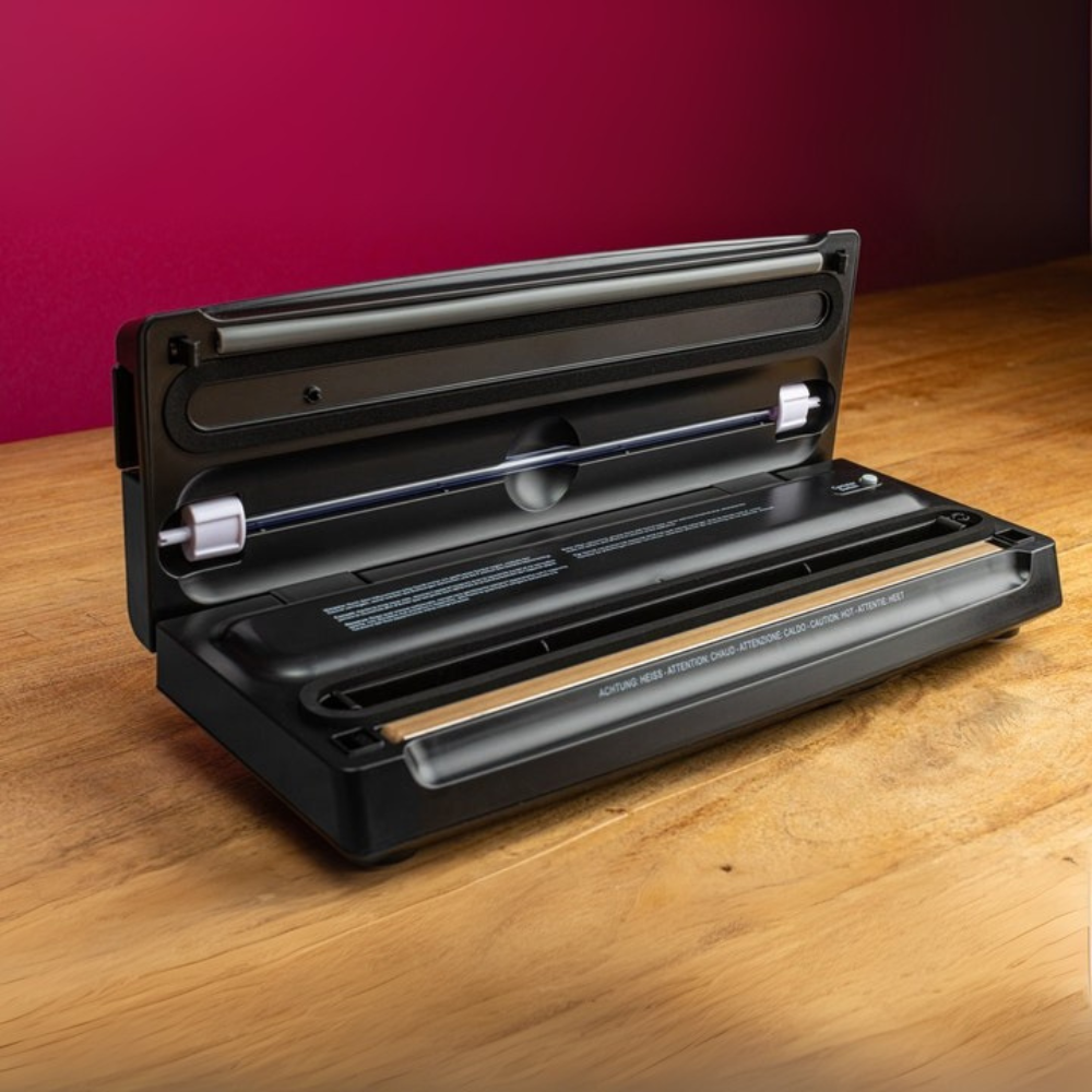 Geöffneter Solis Vac Premium Vakuumierer – Innenansicht mit Rollenhalter und Schweißleiste