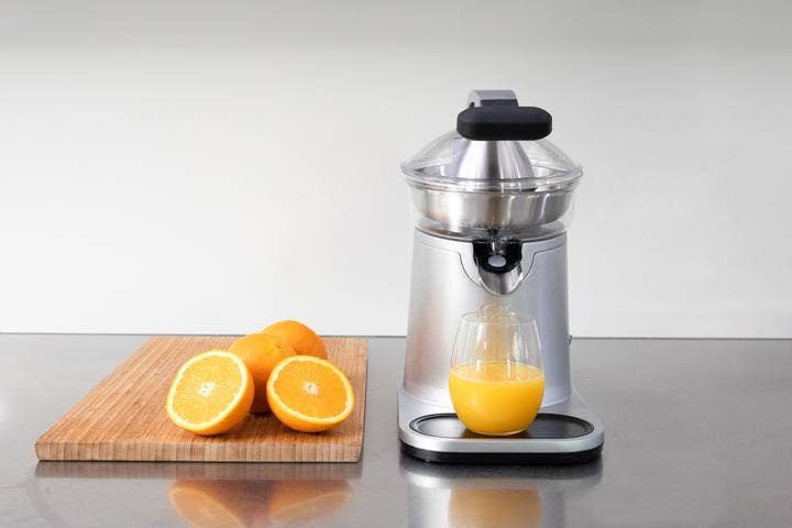 Solis Citrus Press Station